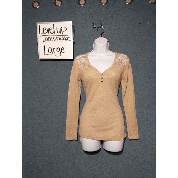 Level Up lace shoulders henley top large - Picture 1 of 2